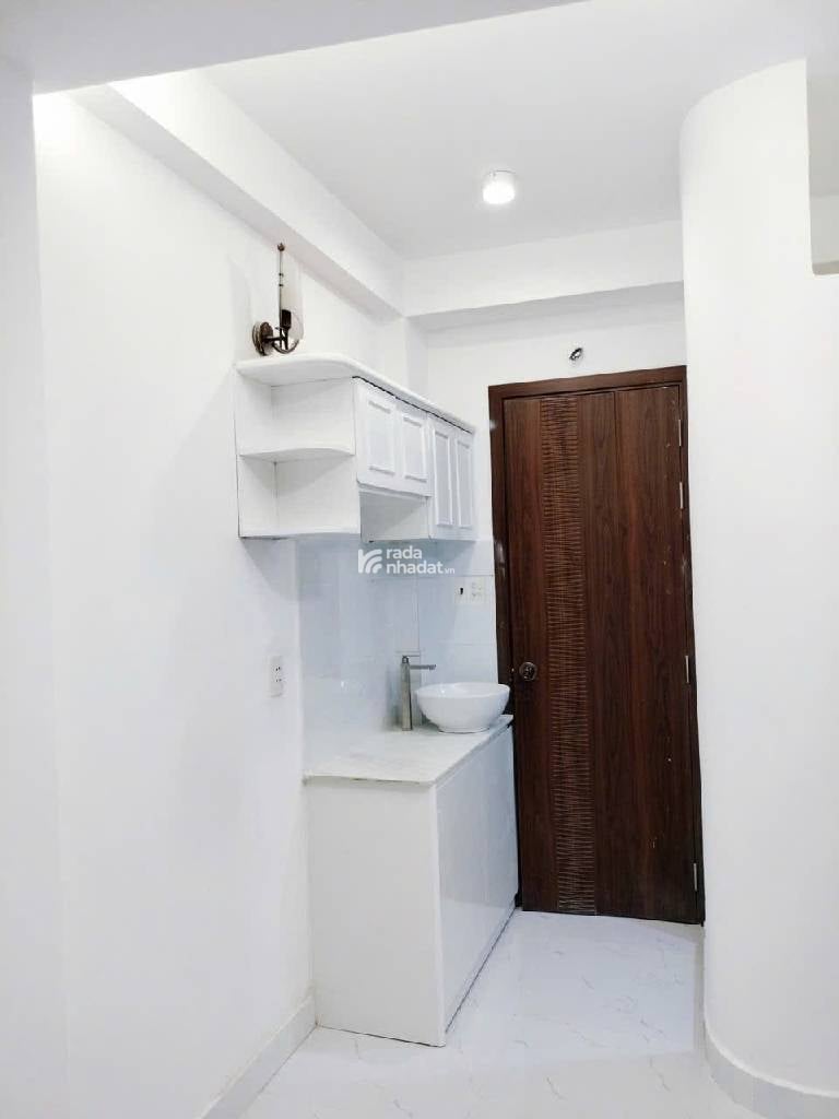 NHÀ PHỐ - CHDV - 2MT TRƯỚC SAU - TRUNG TÂM SẦM UẤT - ĂN CHƠI ĐỈNH NHẤT P TÂN ĐỊNH Q1