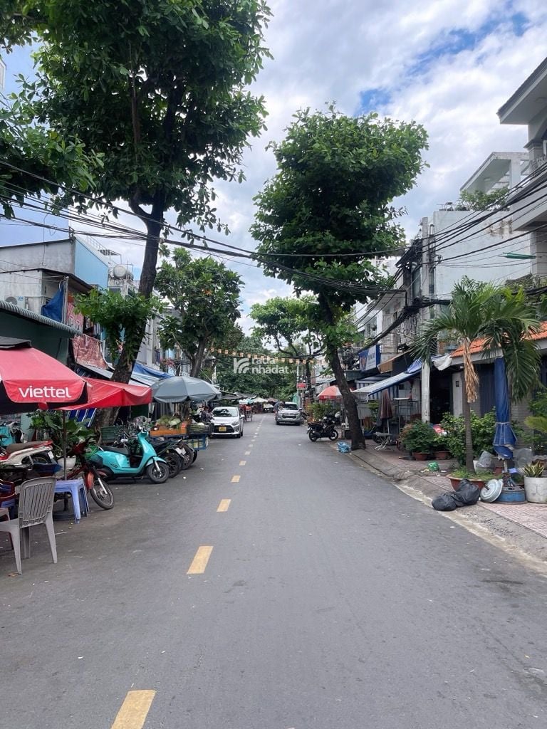 NHÀ MỚI 100%, MẶT TIỀN KINH DOANH ĐƯỜNG DƯƠNG BÁ TRẠC, FULL NỘI THẤT, LÔ GÓC, NHỈNH 8 TỶ