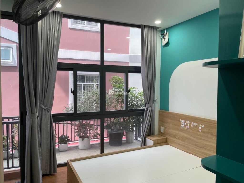 Trương Quốc Dung Phú Nhuận, 4 tầng, Khu VIP, giá chỉ 6.6 tỷ TL 