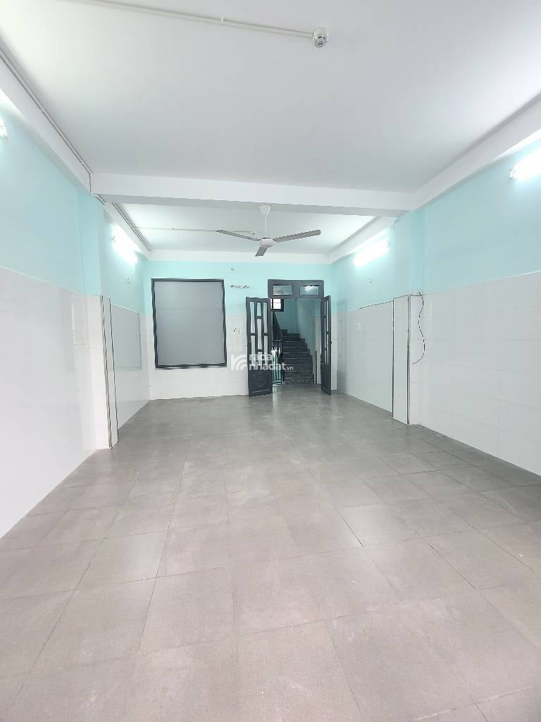 NHÀ 5 TẦNG BTCT  CÓ PCCC RIÊNG 4.516M ĐẸP TỶ HẺM XE HƠI