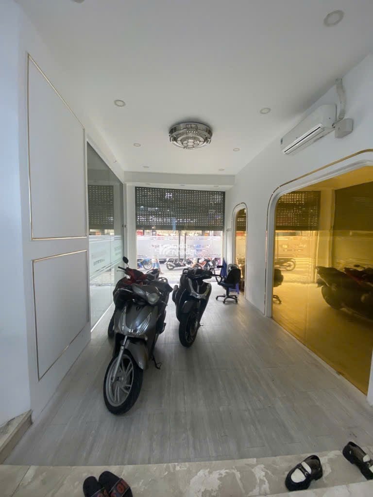 NHÀ ĐẸP 7 TẦNG - THANG MÁY - MẶT TIỀN KINH DOANH SẦM UẤT - TRUNG TÂM QUẬN 10