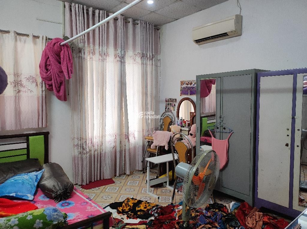 NHÀ ĐẸP NGAY NGÃ TƯ 4 XÃ - HẺM Ô TÔ CHẠY QUANH