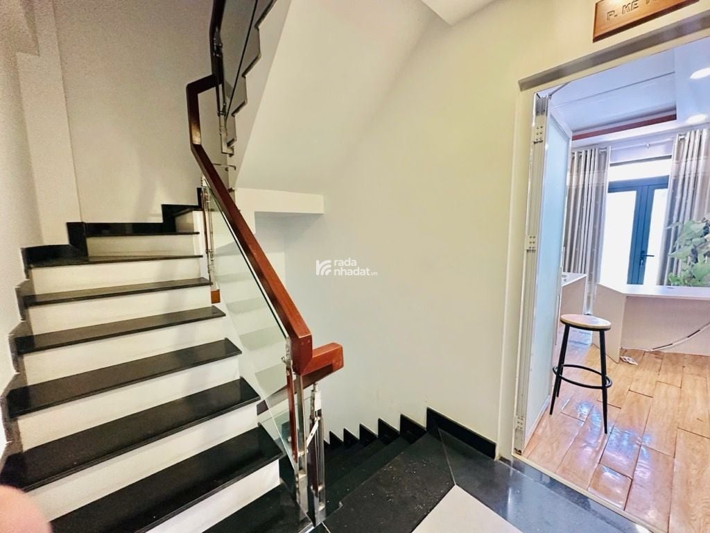 MẶT TIỀN YÊN THẾ - 6 TẦNG KIÊN CỐ - THANG MÁY - 5PN - ĐANG CHO THUÊ DÒNG TIỀN ỔN ĐỊNH