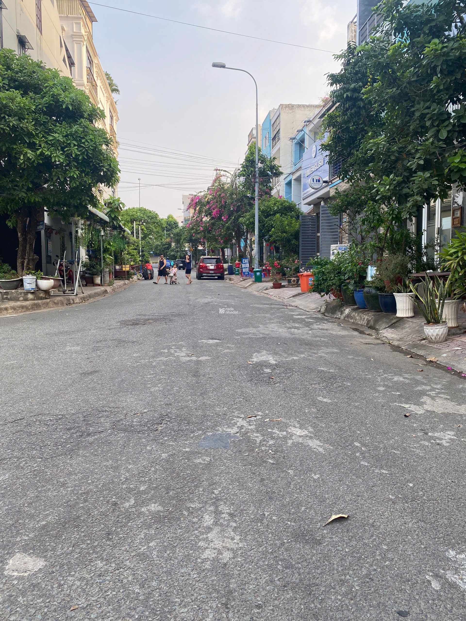 Lô đất mặt tiền đường cầu xây 2 phường tân phú DT 135m giá tốt