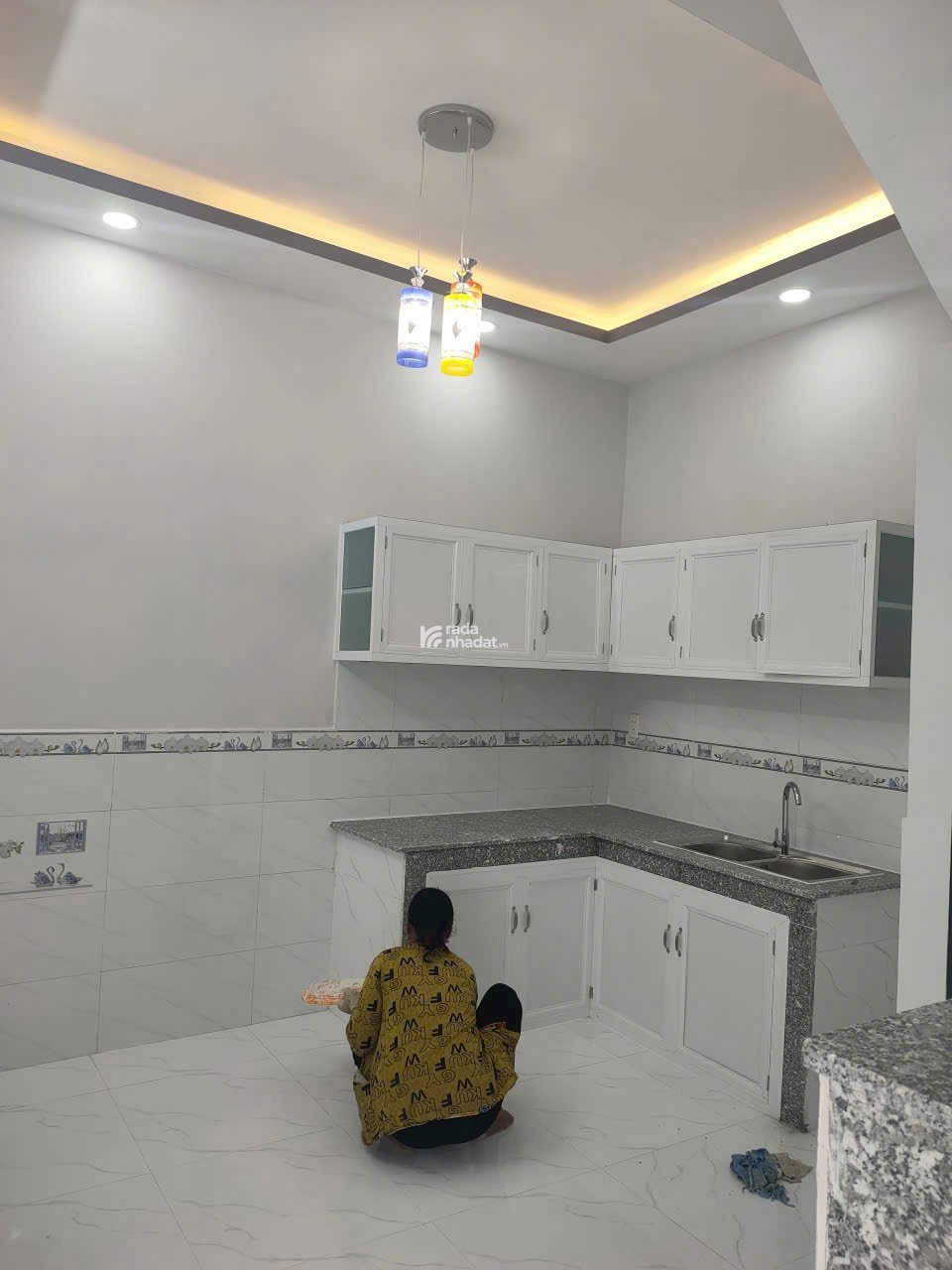 nhà góc 2 mặt tiền gần chợ mỹ hạnh  giá tốt 690tr dọn vào ở ngay