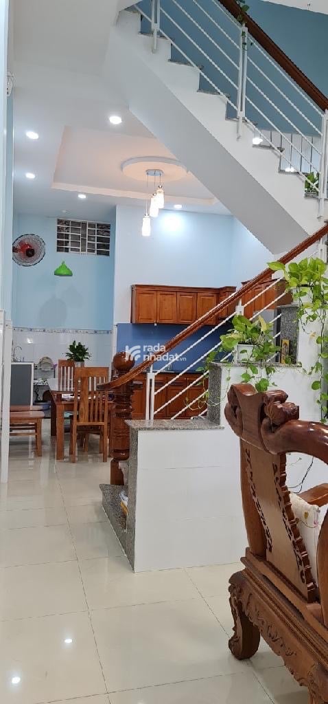  Giá chỉ 3.9 tỷ – Nhà 3 Tầng, HXH, 56m2,  Ngã 3 Long Trường, sổ vuông công chứng ngay!