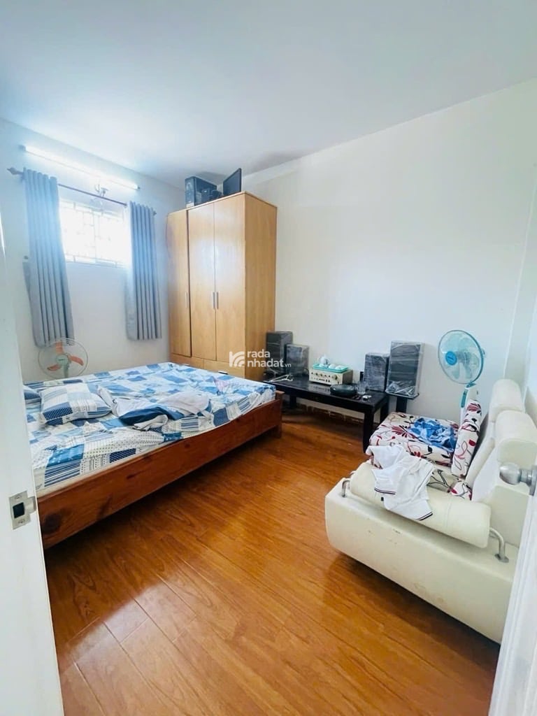  Giá chỉ 3.9 tỷ – Nhà 3 Tầng, HXH, 56m2,  Ngã 3 Long Trường, sổ vuông công chứng ngay!