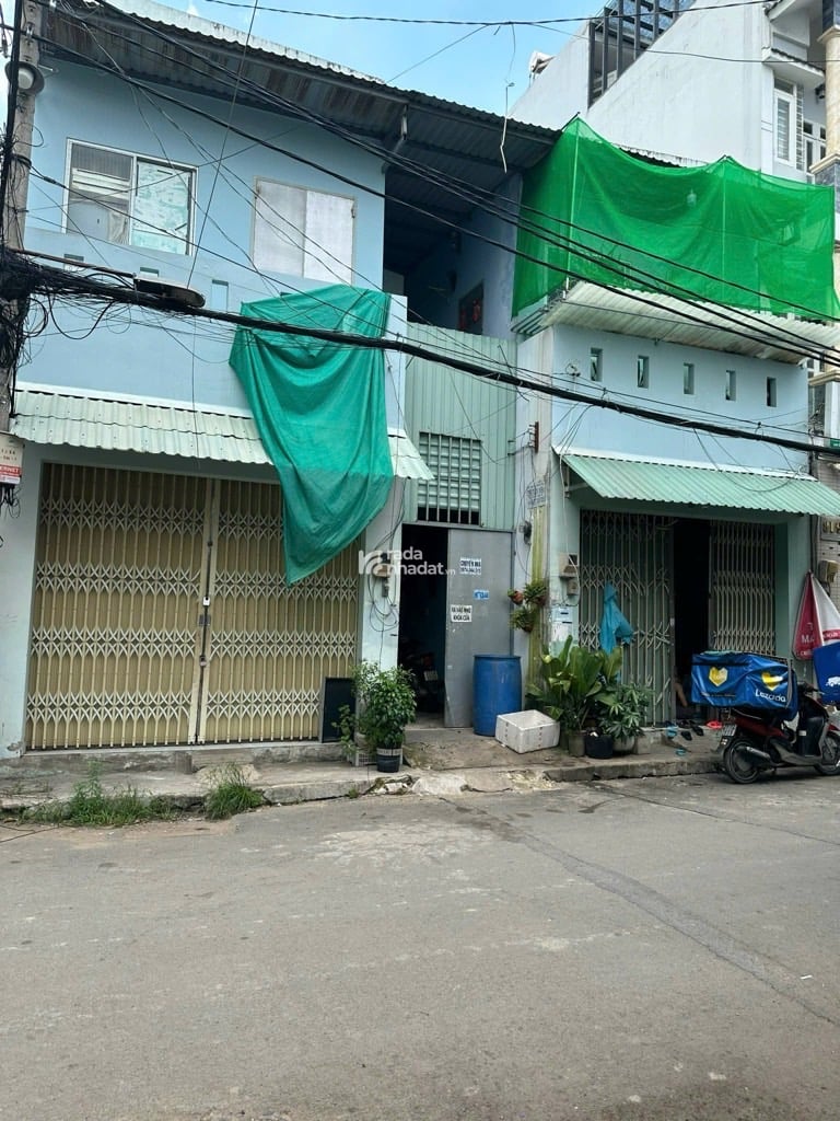 Bán ĐẤT tặng dãy trọ ngay ga Metro ngang LỚN 5M 70M2 giá 5.6 tỉ
