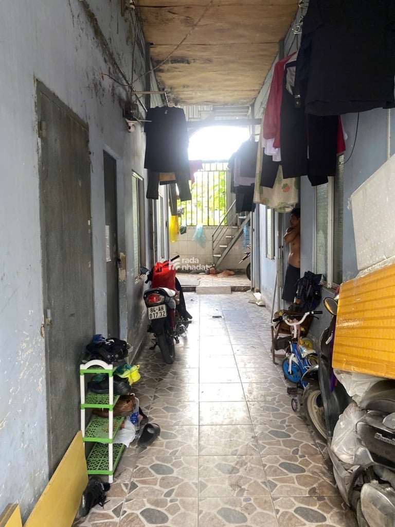 Bán ĐẤT tặng dãy trọ ngay ga Metro ngang LỚN 5M 70M2 giá 5.6 tỉ