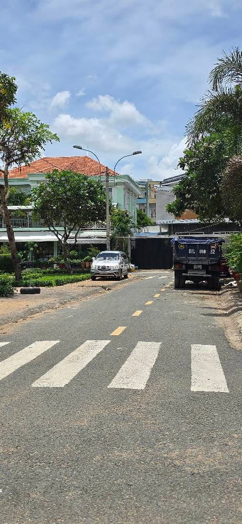 NHÀ 4 TẦNG BTCT KDC BÔNG SAO, GẦN BẾN XE Q.8, NGANG 4M, 3PN, NHỈNH 4T