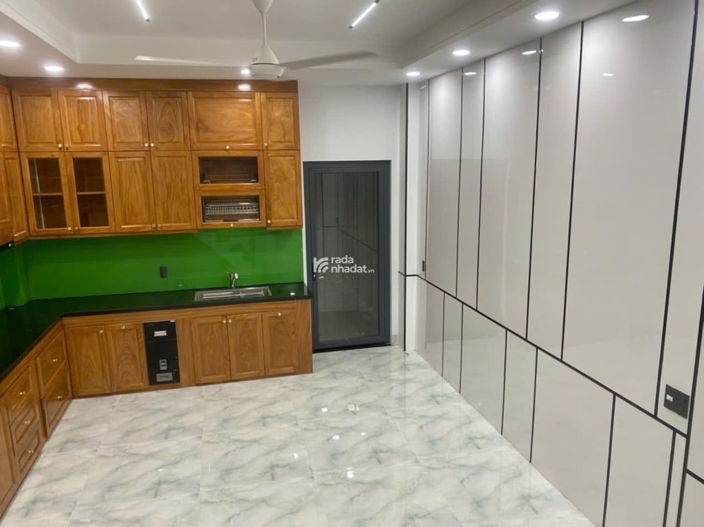 NHÀ 3 TẦNG MỚI TINH – MẶT TIỀN HẺM Ô TÔ ĐƯỜNG 160 – P. TĂNG NHƠN PHÚ A – GIÁ CHỈ 7.85 TỶ