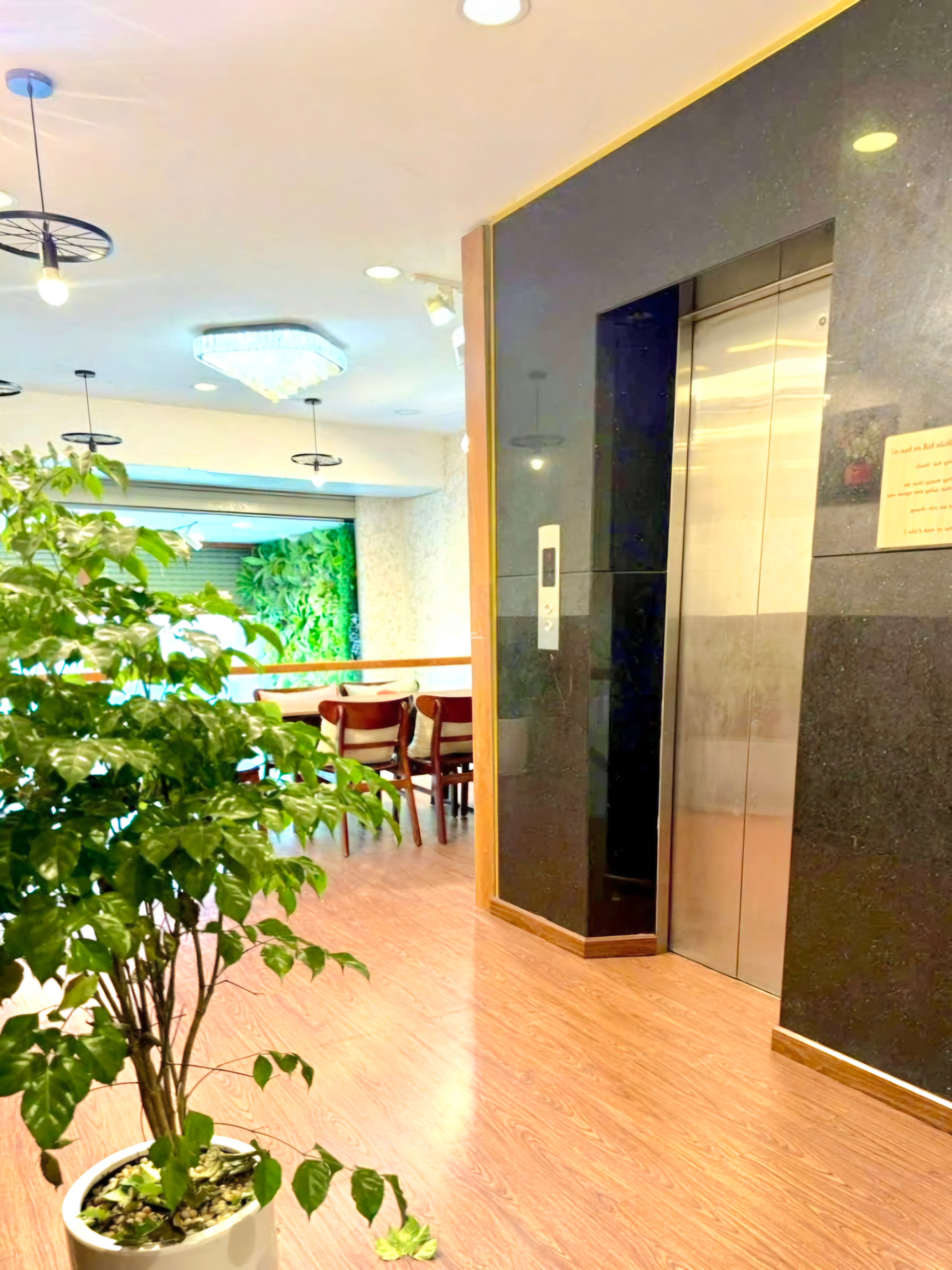 BÁN NHÀ MẶT TIỀN KDOANH MỚI ĐẸP 6 TẦNG THANG MÁY - LÊ VĂN QUỚI - NHẸ 10T