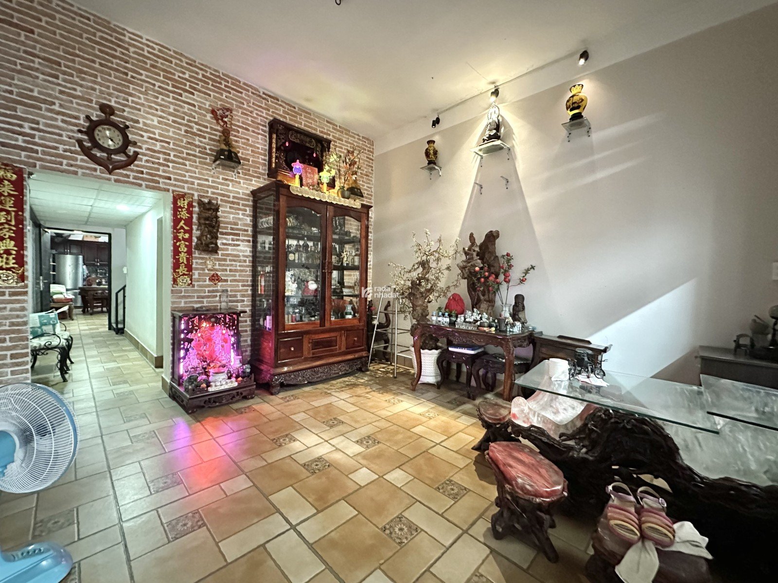 Bán nhà xe hơi, diện tích 72m2, phù hợp xây vp hoặc CHDV, đường CMT8, P4, Q3, giá 12.5 tỷ