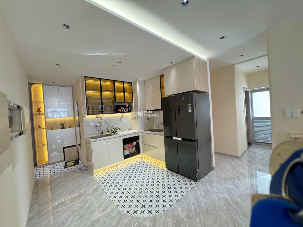 Bán nhanh căn hộ Sky garden 2, PMH, Q7, Dt 81m2, Tk 3PN nhà mới đẹp, giá chỉ 6,1 tỷ