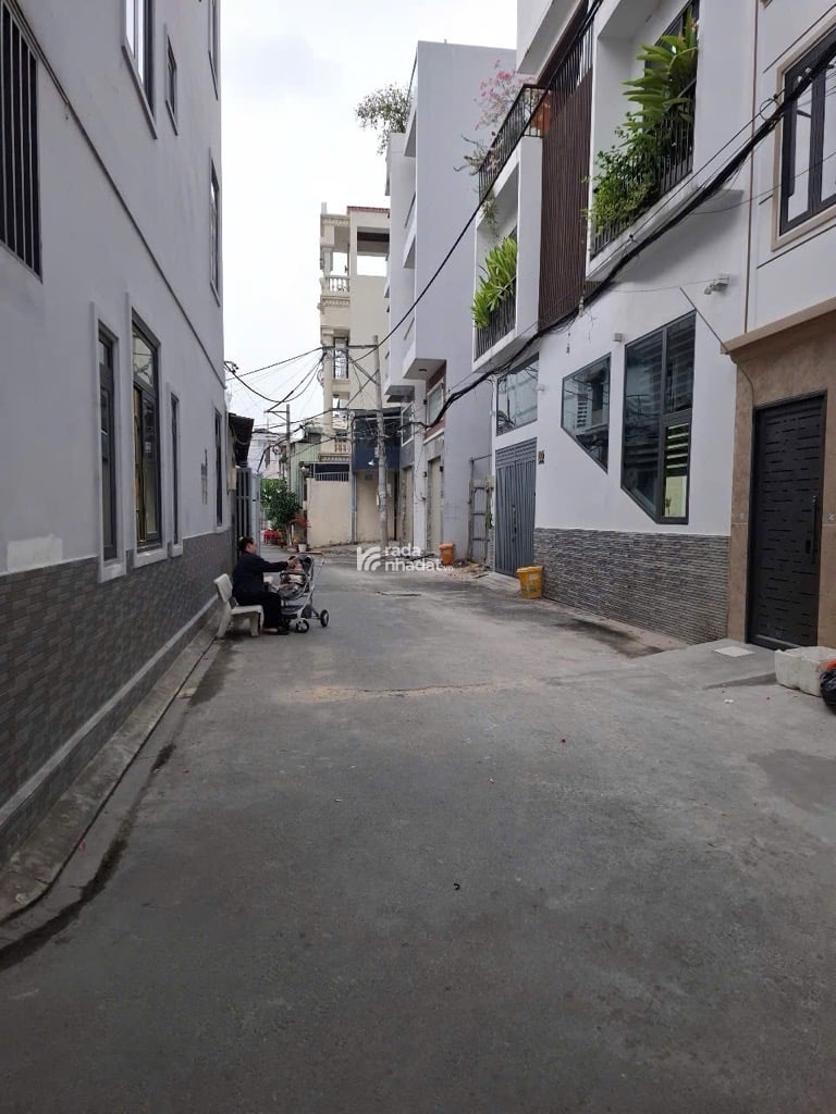 Bán nhà hẻm xe hơi Nguyễn Sơn 4x16.3 trệt 3 lầu giá 6.8 tỷ TL 
