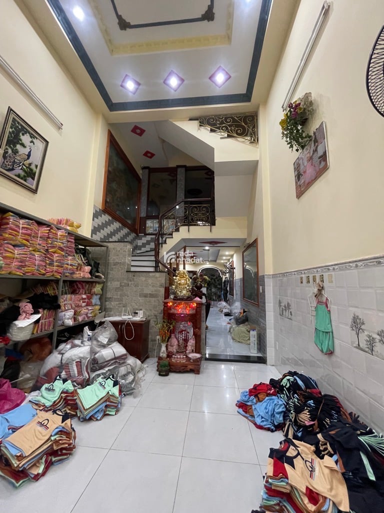 BÁN NHÀ ĐƯỜNG 26 THÁNG 3 BÌNH TÂN 92M2 4 TẦNG 7.7 TỶ SÁT AEON MALL CELADON