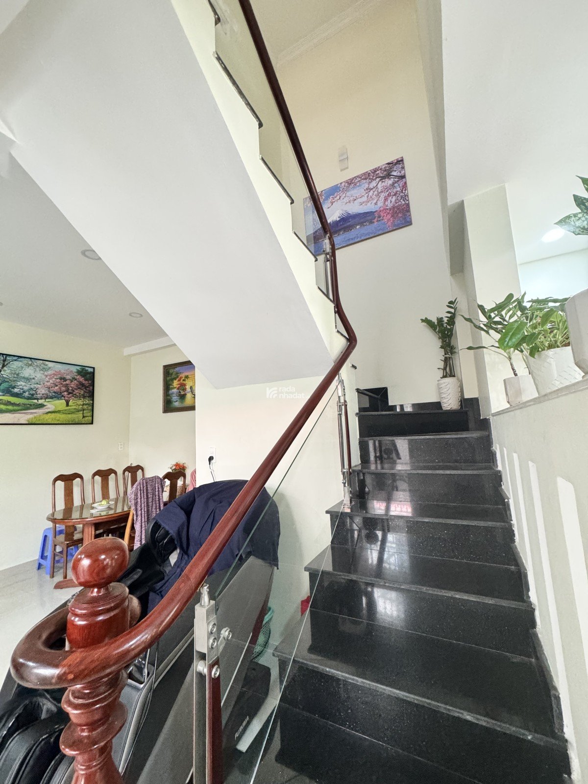  LÔ GÓC - NHÀ MỚI 2 TẦNG - HXH - HIỆP BÌNH CHÁNH -THỦ ĐỨC. 