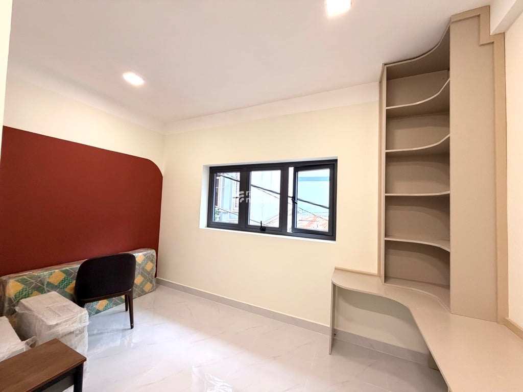 CHDV NGAY VINCOM PLAZA - HẺM XE HƠI NGUYỄN XÍ PHƯỜNG BÌNH THẠNH - 4 TẦNG 50M2 - DÒNG TIỀN 35TR/TH