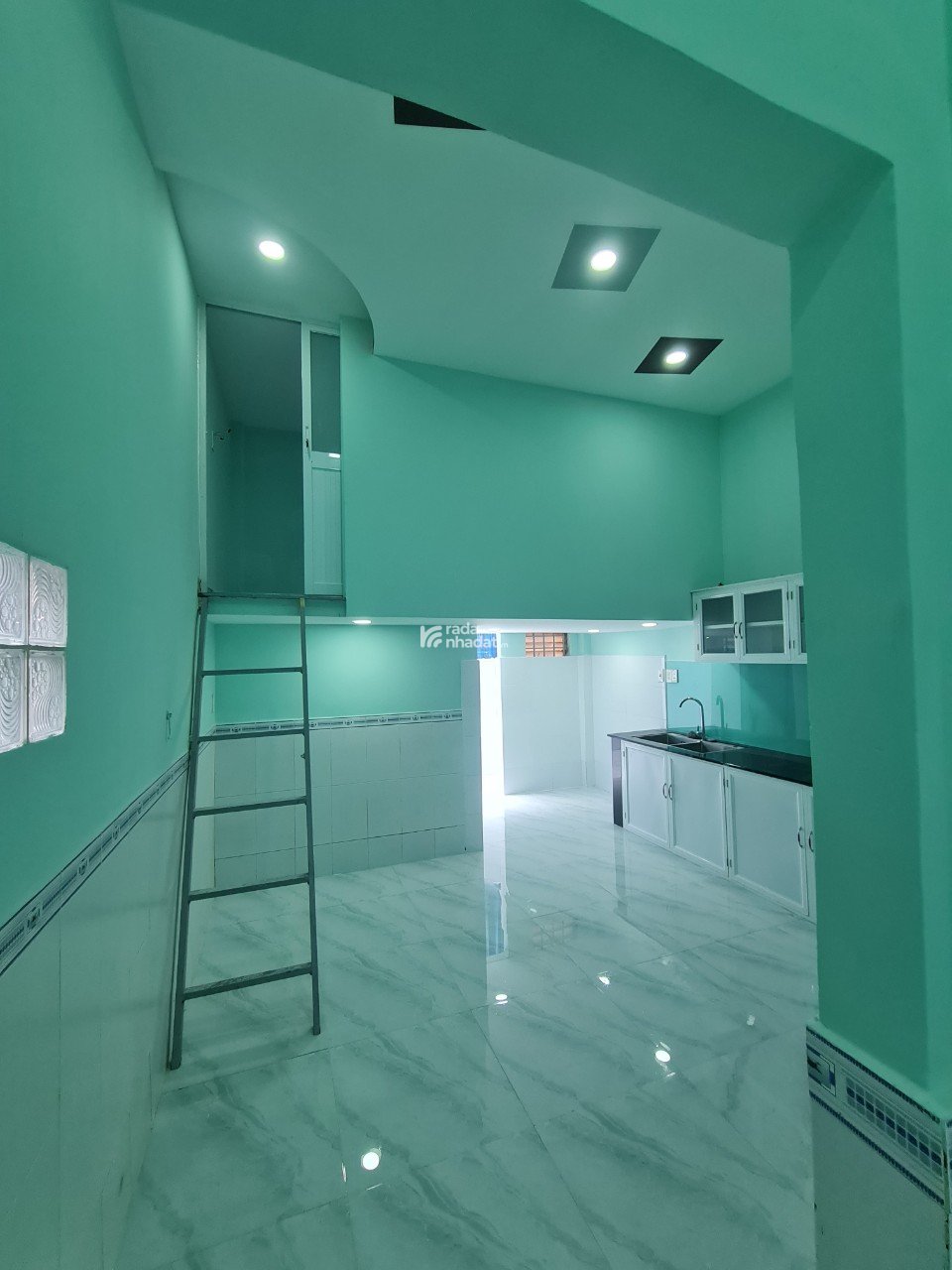 BÁN NHÀ ĐƯỜNG LÊ THỊ RIÊNG, 3 PHÒNG NGỦ, 4x17m, HẺM AN NINH