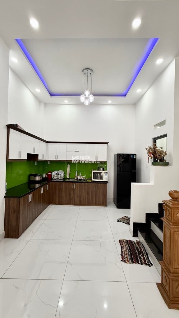 KHU PHÂN LÔ BÌNH TÂN - NGANG 5M - HẺM XE HƠI - NHÀ ĐẸP XINH