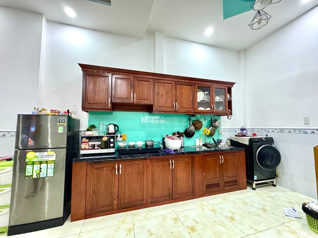 BÁN NHÀ KẾ AEON MALL TÊN LỬA 40M2 3.X TỶ 2 TẦNG HXH BÌNH TÂN