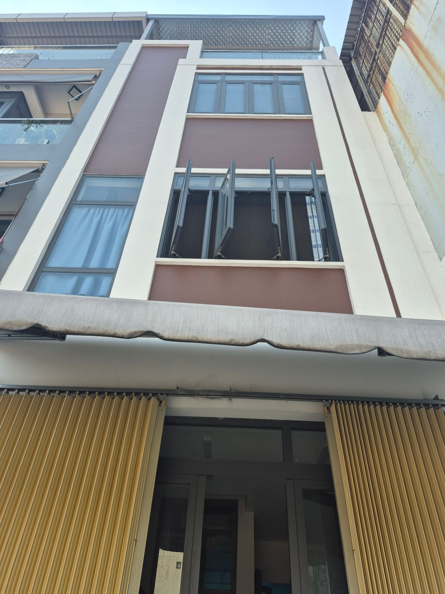 HXH 5m Lê Trọng Tấn, 90m2, 4.3x18, 4 tầng, nhà đẹp ở ngay, Chỉ 9.2 tỷ TL