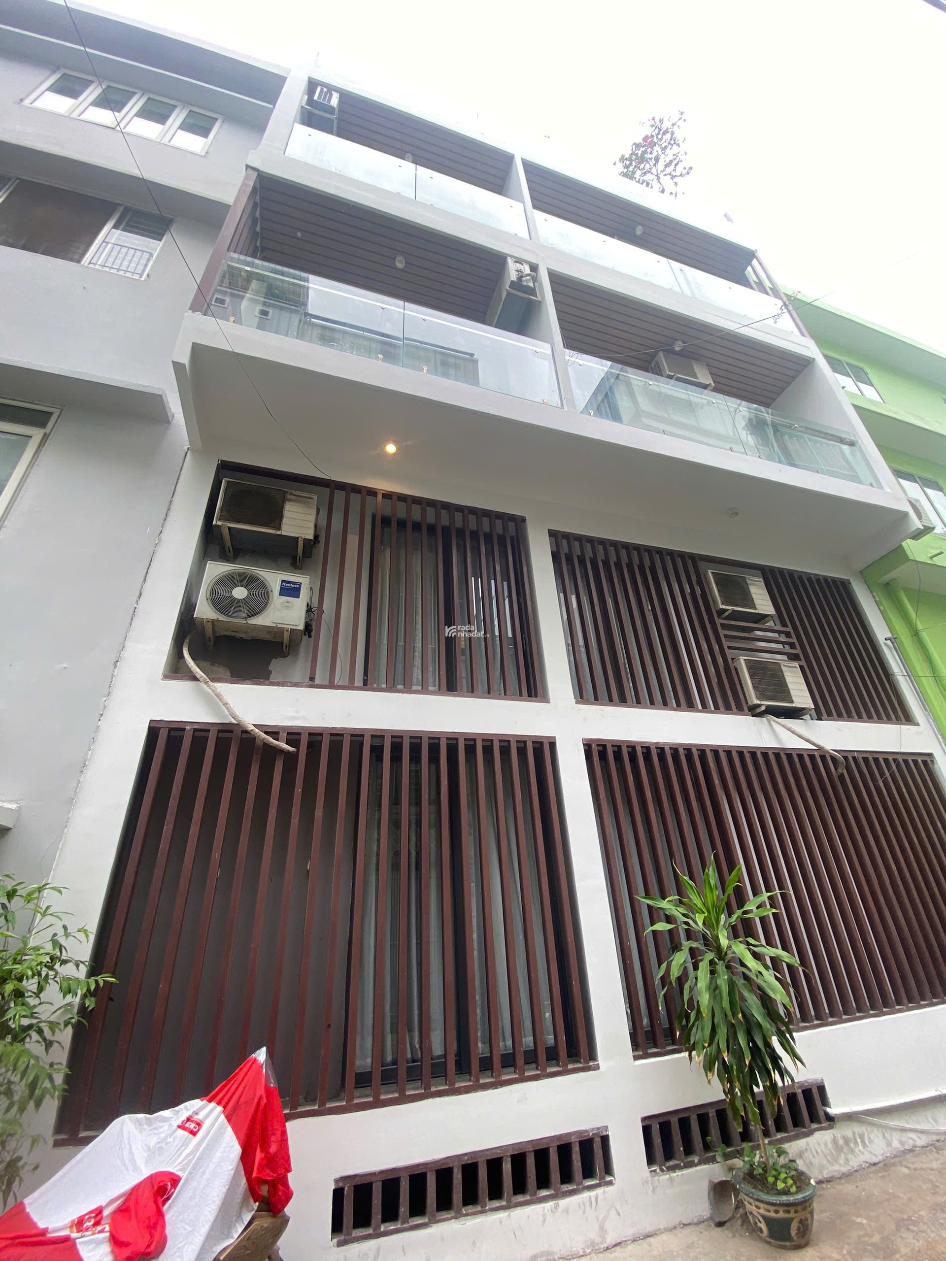 Tòa nhà hầm 6 tầng khu Trần Quý Khoách, P. Tân Định, Quận 1 GIÁ 72 tỷ