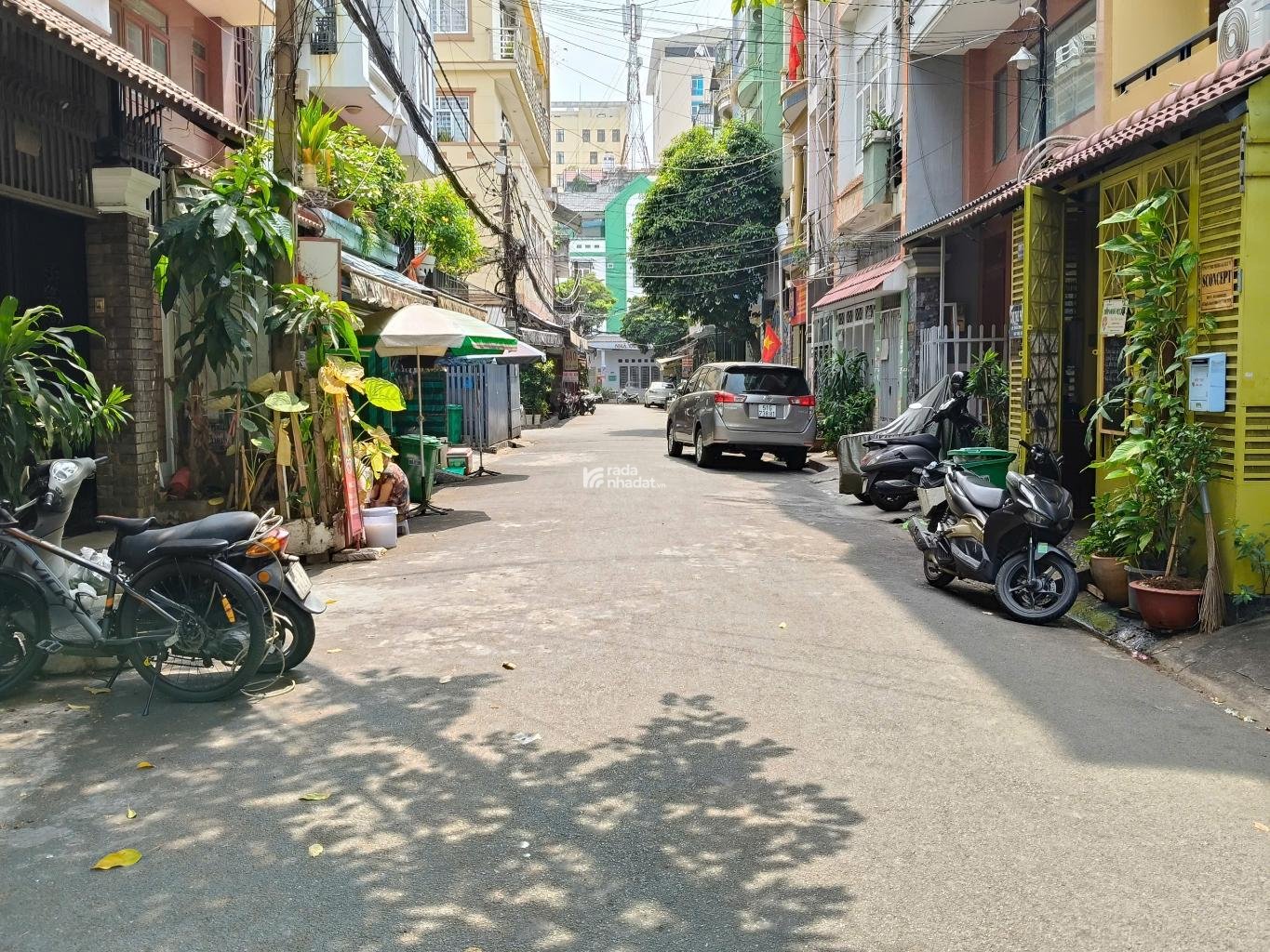 BÁN NHÀ CỘNG HÒA 63M2 13.9 TỶ HẺM 8M THÔNG GẦN VÒNG XOAY LĂNG CHA CẢ NHÀ 5 TẦNG 12 PHÒNG SỔ VUÔNG