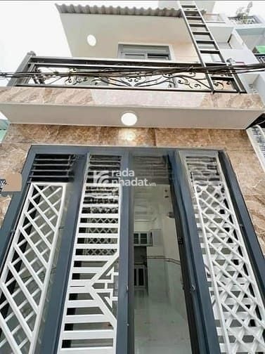 Cần bán căn nhà hẻm Nguyễn Khoái Q4 31m2 1tỷ650 sổ sẵn sang