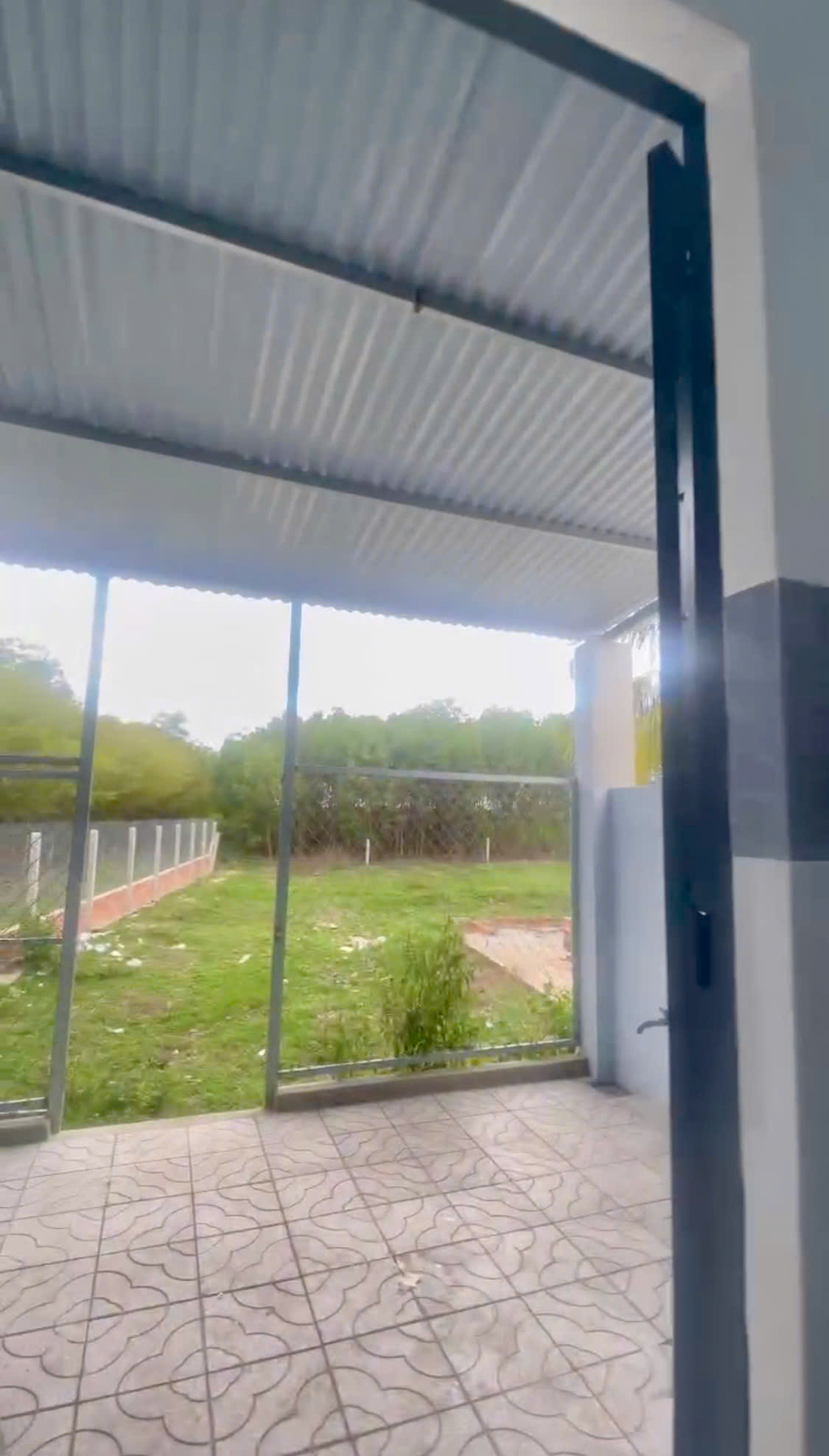 Cần Bán lô đất 1200m2 có sẵn nhà trên đất, chỉ 1 tỷ 050tr, thổ cư 300m2, Long Chữ Bến cầu