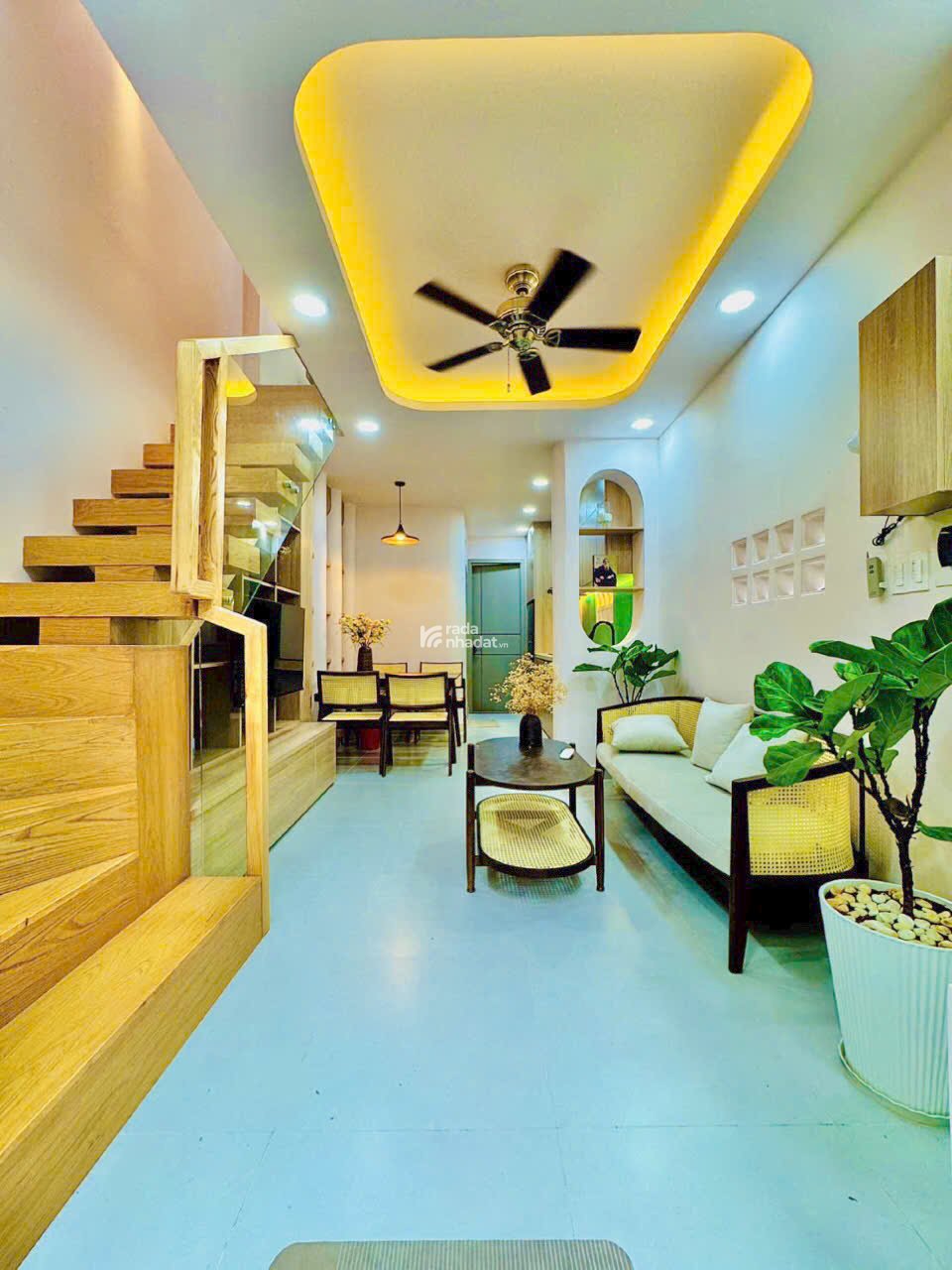Tầm Vu - Căn Góc - 232/ Quốc Lộ 13 , P26 , Quận Bình Thạnh .