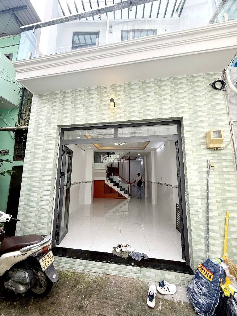 BÁN NHÀ TRỊNH THỊ TRỌNG,NHỈNH 4 TỶ 