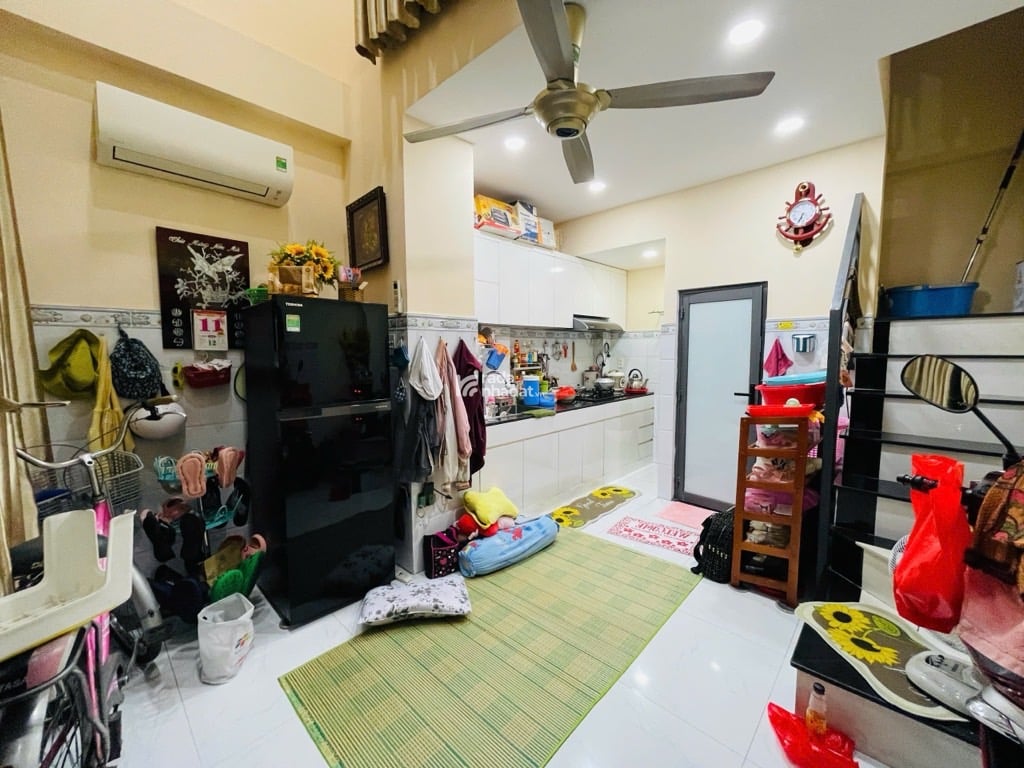 SIÊU PHẨM, HẺM XE HƠI LÊ QUANG ĐỊNH, BÌNH THẠNH, 21M2 CÓ KC Ở NGAY. GIẢM 650TR CHỈ CÒN 4.5T TL 