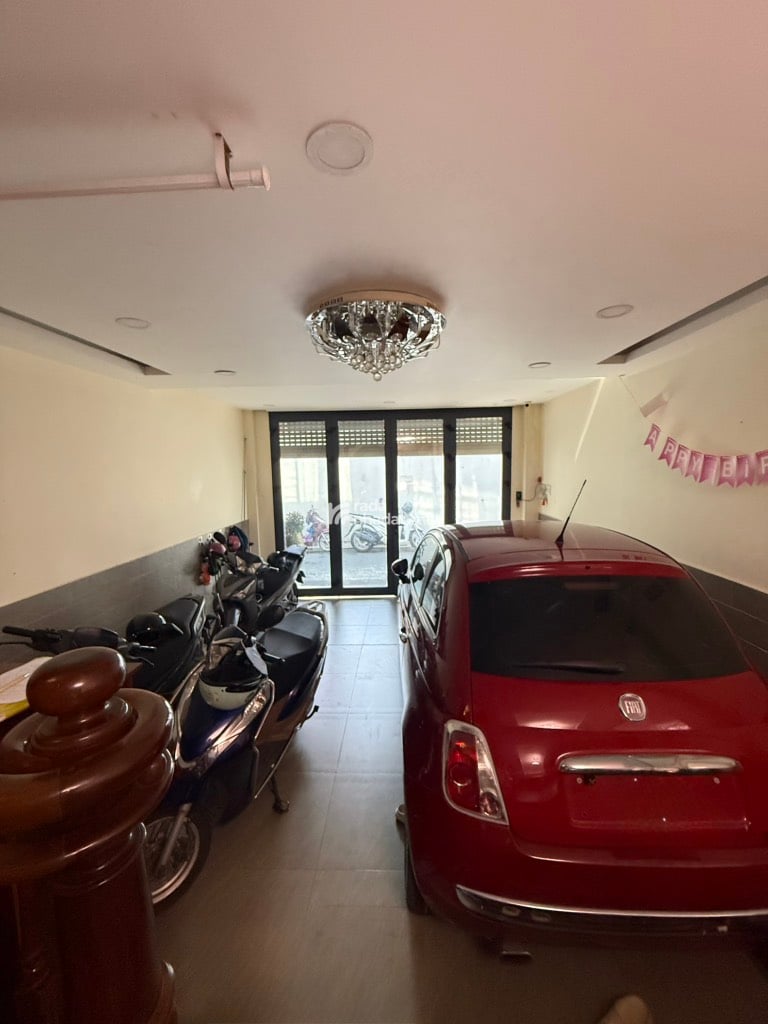 SIÊU PHẨM TÂN BÌNH KHU PHÂN LÔ - KẾ BÊN Q10, Q11 - 5 TẦNG - 2 XE HƠI NGỦ TRONG NHÀ