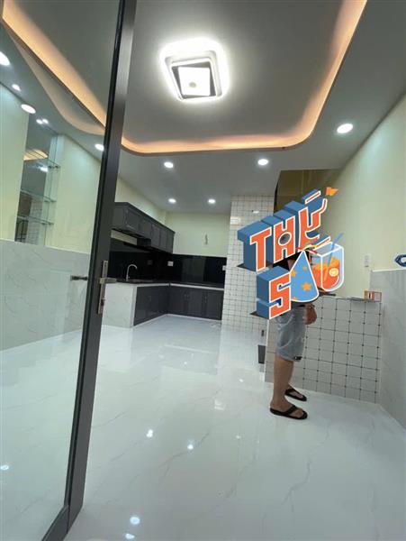 1/ GẦN NGUYỄN SƠN, TÂN PHÚ - 30M RA MT - 2 TẦNG - NGANG ĐẸP 4M - TẶNG FULL NỘI THẤ