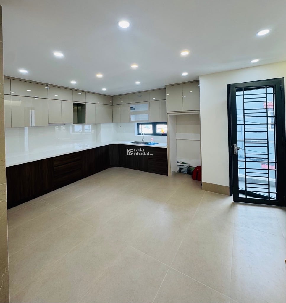 GẦN TÂN PHÚ VÀ QUẬN 6 - NHÀ MỚI TOANH 5 TẦNG - Ở VÀ KINH DOANHHương lộ 2  BTĐA Bình  Tân,