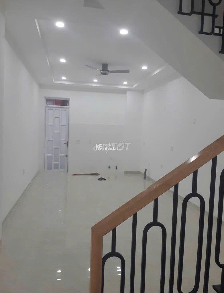 Hẻm 8M: Vip 112 Trần Văn Kiểu- P.Bình Phú Quận 6 ( 4 * 16 ) 3 Lầu 8.7 Tỷ