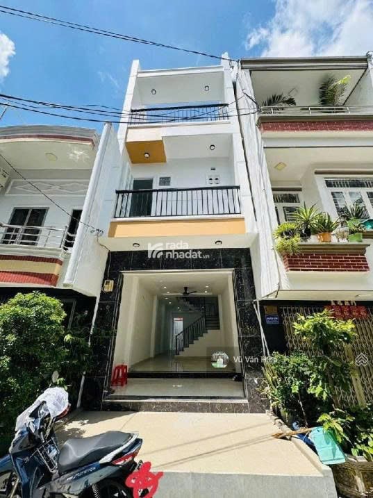 Hẻm 8M: Vip 112 Trần Văn Kiểu- P.Bình Phú Quận 6 ( 4 * 16 ) 3 Lầu 8.7 Tỷ