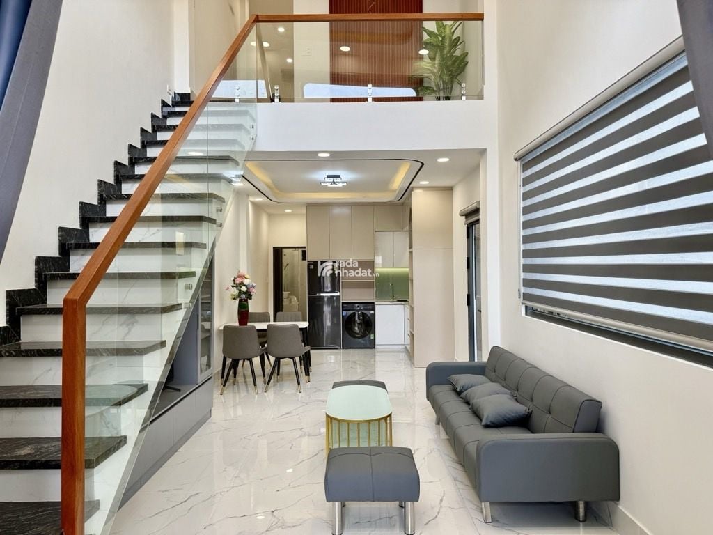 NHÀ MỚI 100%, MẶT TIỀN KINH DOANH ĐƯỜNG DƯƠNG BÁ TRẠC, FULL NỘI THẤT, LÔ GÓC, NHỈNH 8 TỶ