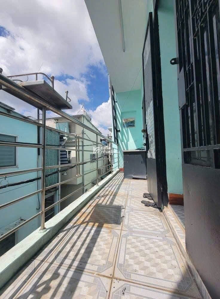 NHÀ NỞ HẬU HẺM THÔNG HƯỚNG ĐÔNG NAM,P.10,GÒ VẤP 