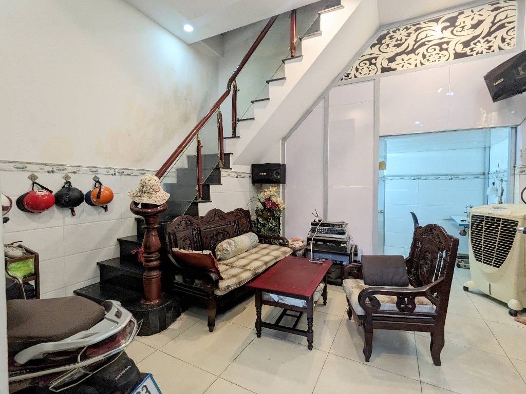 NHÀ MỚI Ở NGAY - LÔ GÓC 40M2 NGANG hoàng xuân nghị phú thọ hoà tân phú