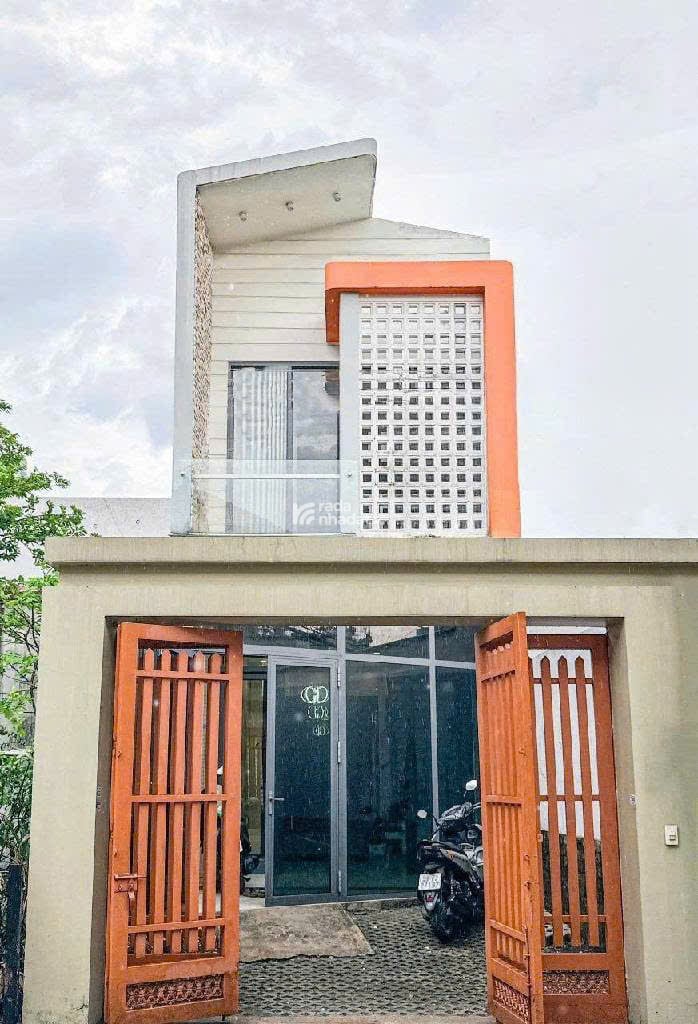 Bán gấp nhà 3 tầng Đông Hưng Thuận 05 Quận 12 Hxh thông 4.2x25m nở hậu tài lộc  Giá 6.8 tỷ