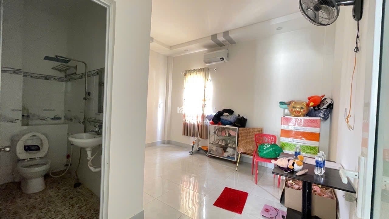 GIẢM 500tr, BÁN GẤP CĂN NHÀ 1/ LÊ VĂN KHƯƠNG, HIỆP THÀNH, Q12