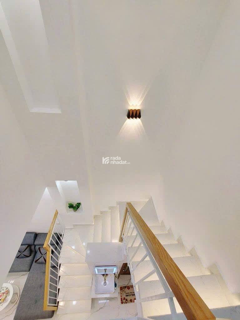 XE HƠI VÀO NHÀ - NHÀ LUNG LINH, 3PN GỒM 1PN TRỆT- SỔ VUÔNG - 45M2 - NHỈNH 5 TỶ