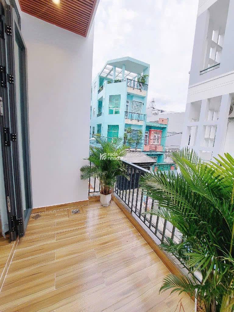 XE HƠI VÀO NHÀ - NHÀ LUNG LINH, 3PN GỒM 1PN TRỆT- SỔ VUÔNG - 45M2 - NHỈNH 5 TỶ