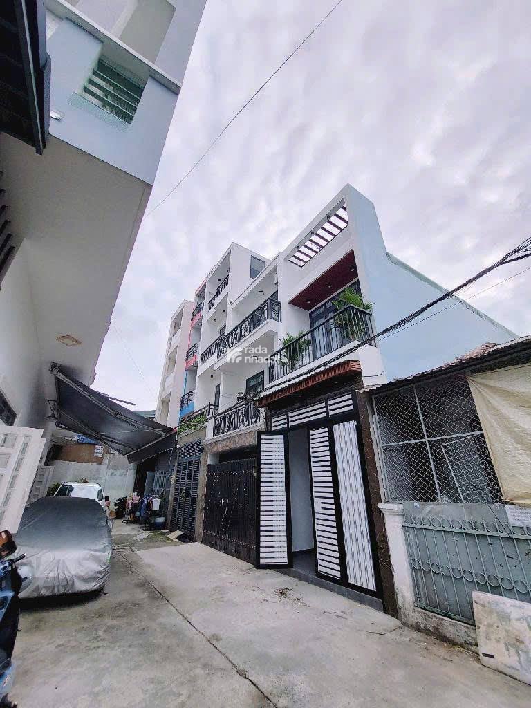 XE HƠI VÀO NHÀ - NHÀ LUNG LINH, 3PN GỒM 1PN TRỆT- SỔ VUÔNG - 45M2 - NHỈNH 5 TỶ