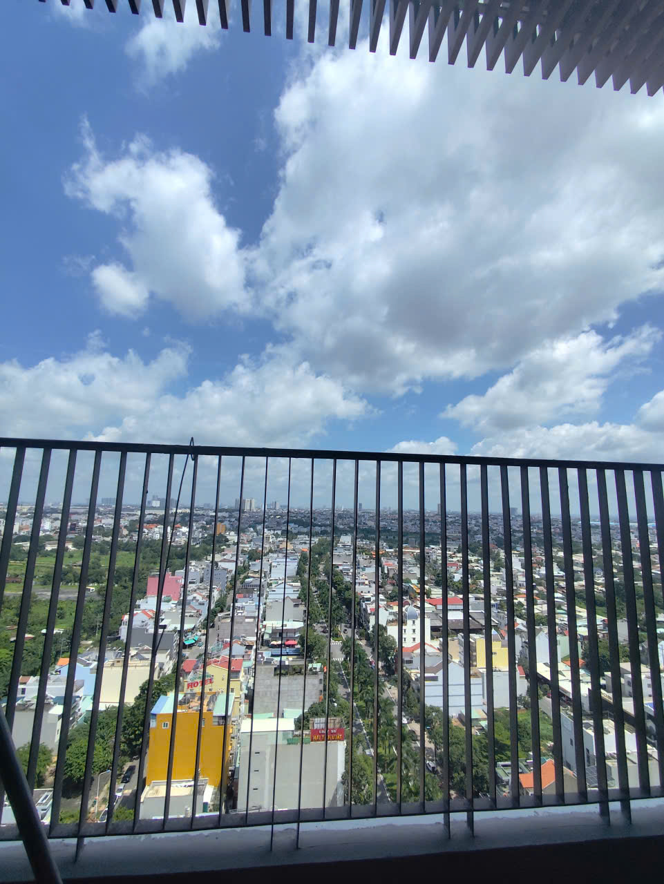 Bán căn 1PN 50m2 giá 2,75 tỷ full phí full nội thất CC Green Skyline