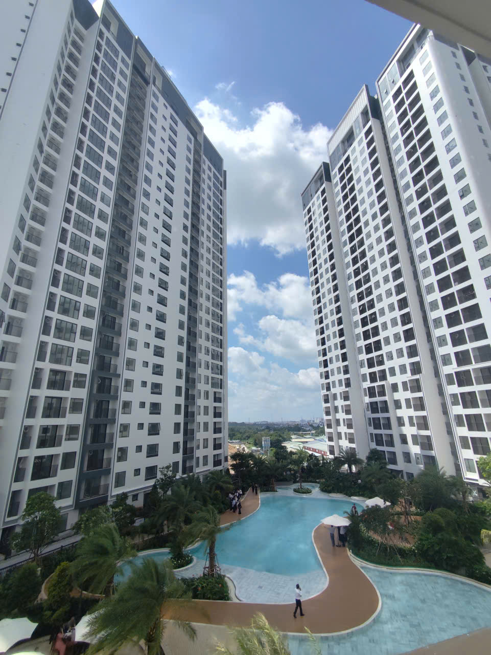 Bán căn 1PN 50m2 giá 2,75 tỷ full phí full nội thất CC Green Skyline
