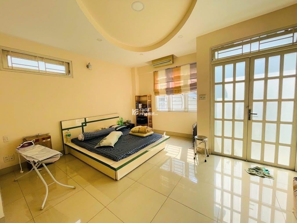 Bán nhà hẻm xe hơi Phan Huy Ích Gò Vấp, gần Emart, 122m2, 4 tầng BTCT