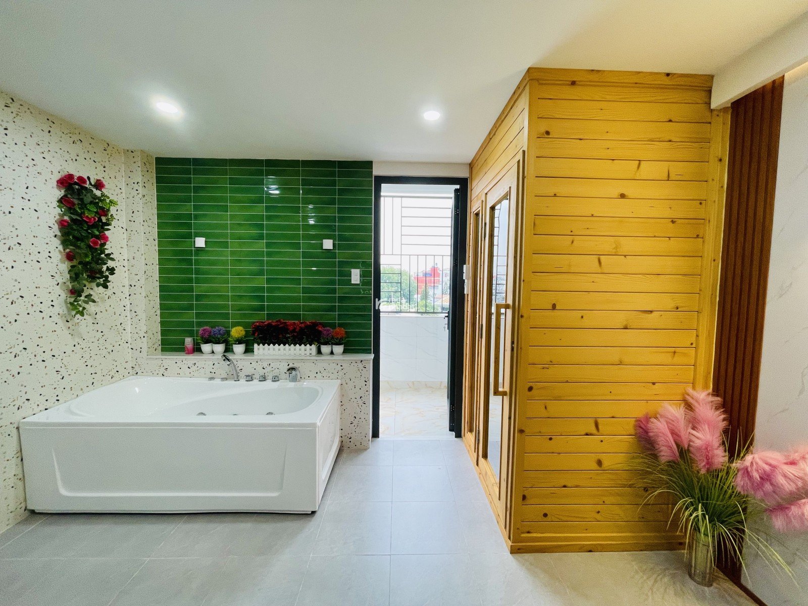 SIÊU PHẨM GÒ VẤP HXH - THANG MÁY XỊN GARA Ô TÔ - FULL NỘI THẤT - SỔ VUÔNG A4